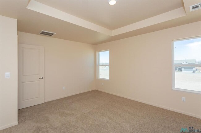 Building Photo - 8 Twin Berry Ct