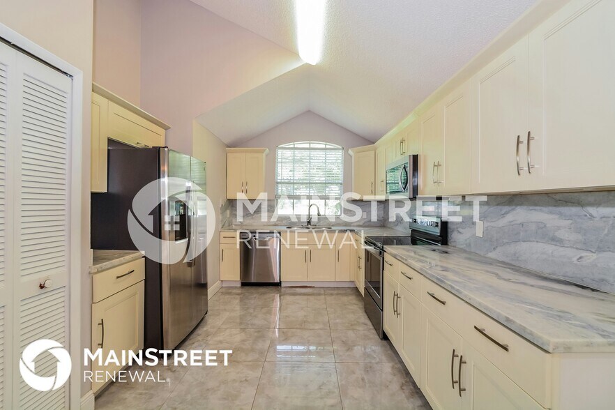 Building Photo - 309 Tiburon Ct