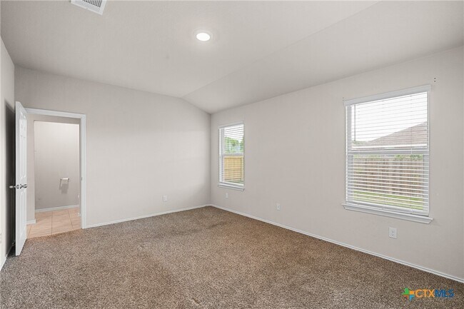 Building Photo - 5102 Karen Grn Dr