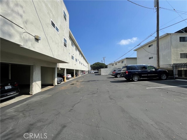 Building Photo - 4160 W 182nd St
