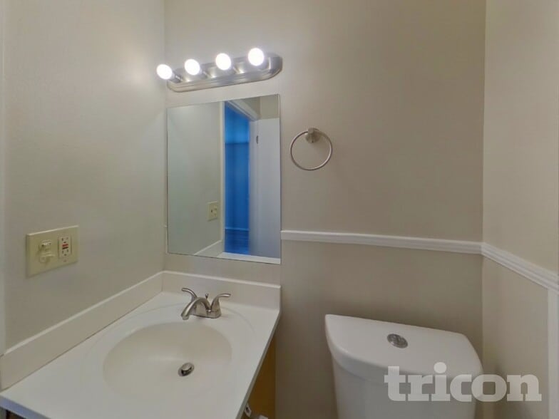 Building Photo - 8306 Riverboat Dr