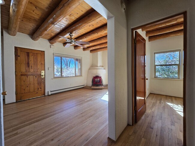 Building Photo - 1823 Tewa Rd