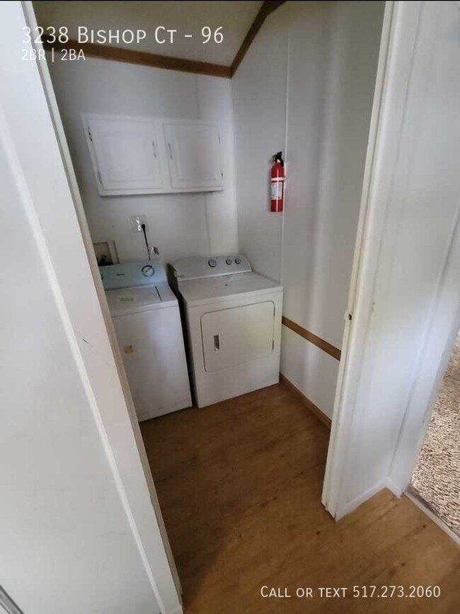 Building Photo - Remodeled Mobile Home - Fall Move in Specials