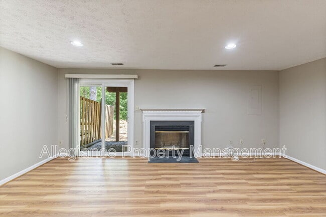 Building Photo - 8073 Morning Meadow Ct