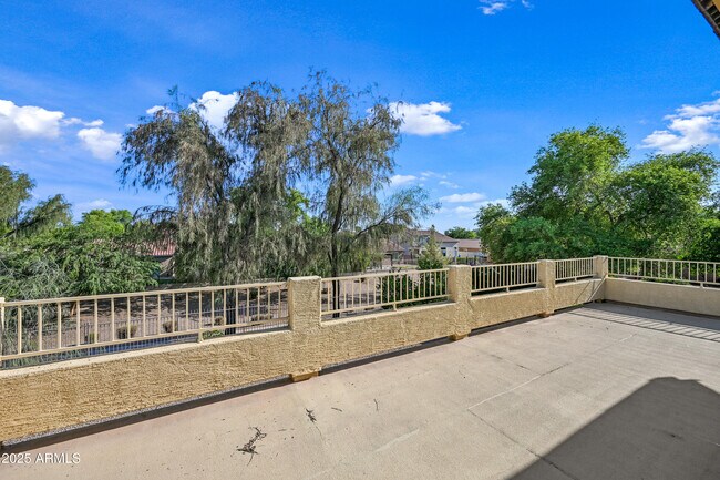 Building Photo - 1483 E Mia Ln