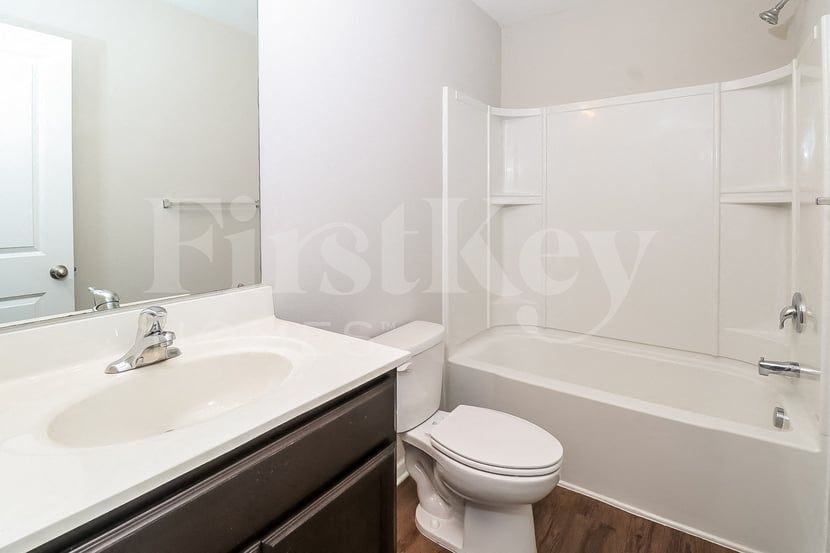 Building Photo - 2637 Cider Ridge Rd