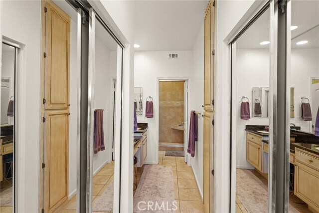 Building Photo - 11 Wimbledon Ct