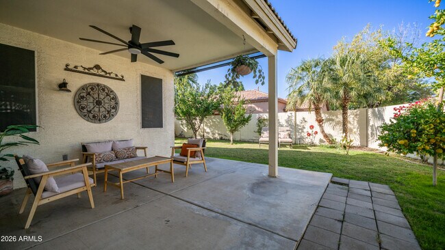 Building Photo - 25084 N 68th Ave