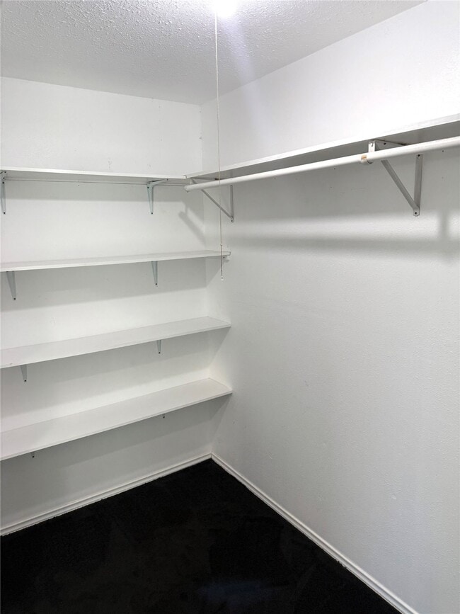 Building Photo - 9822 Candy Ct