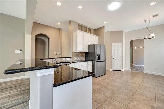 Building Photo - 2291 Catalonia Cove