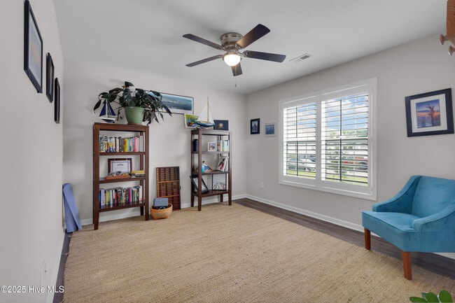 Building Photo - 429 Palisades Way