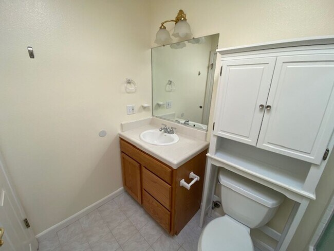 Building Photo - 794 Lighthouse Ave