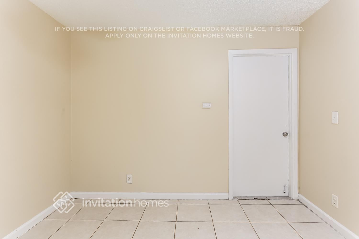 Building Photo - 5926 Ithaca Cir W