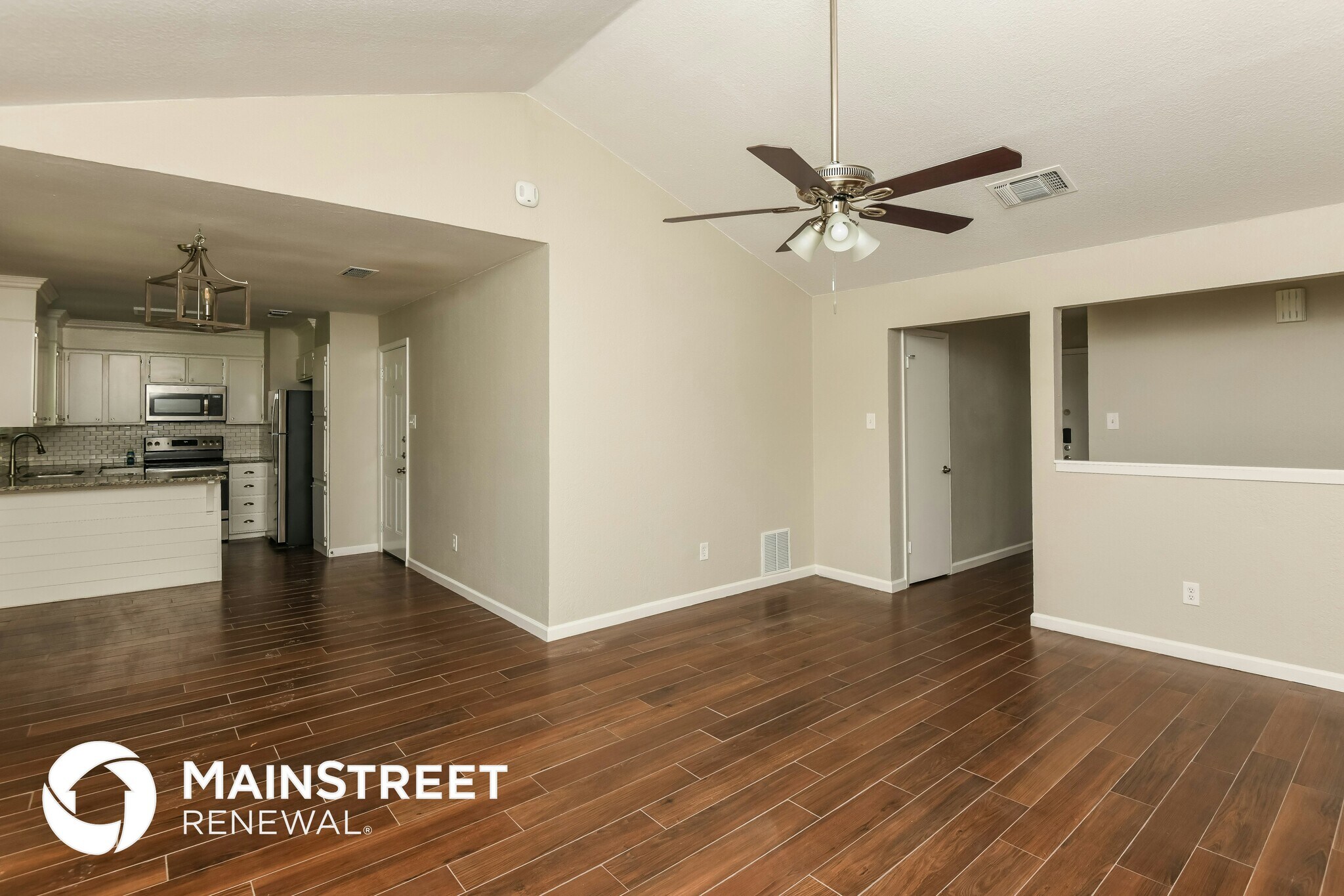 Building Photo - 812 Lake Pl