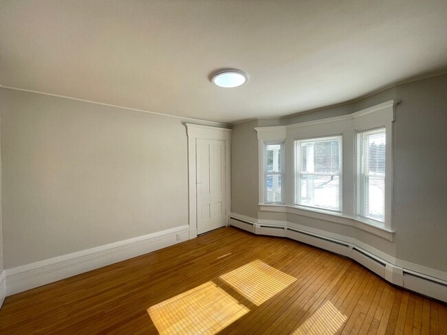 Building Photo - 193 W Mitchell St