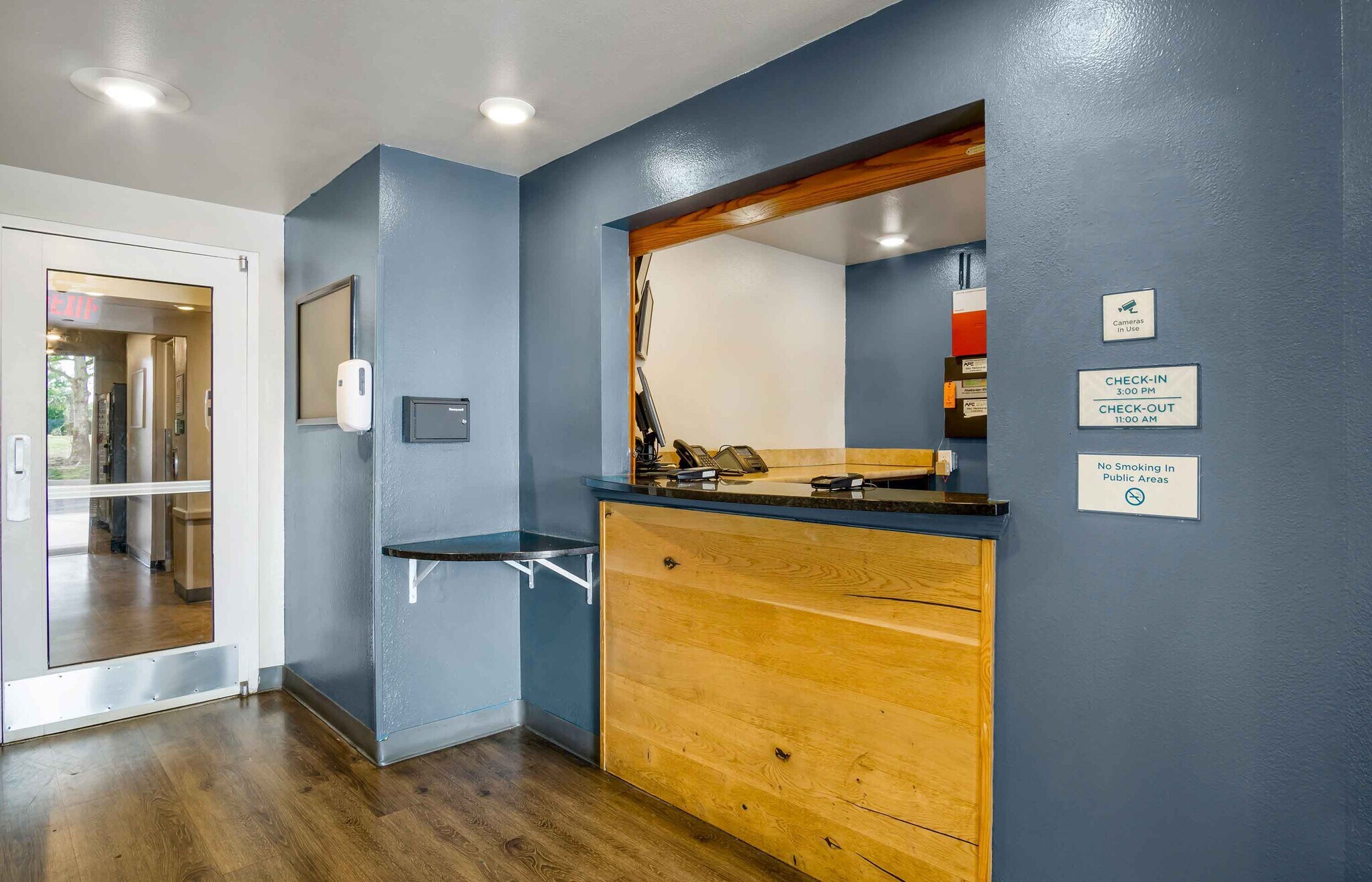 Building Photo - Furnished Studio-Charleston - Ashley Phosphate Rd.