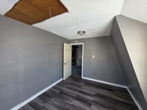 Building Photo - 43 Riverside Ave