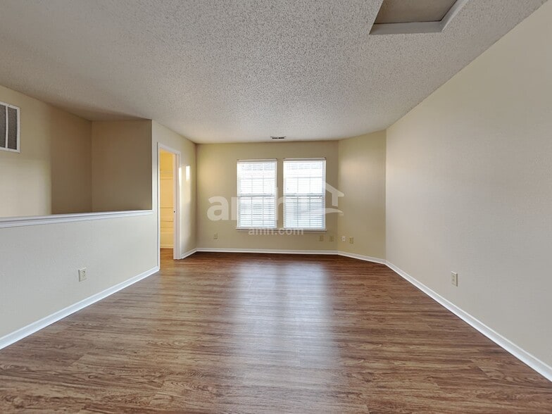 Building Photo - 13342 Allegiance Dr