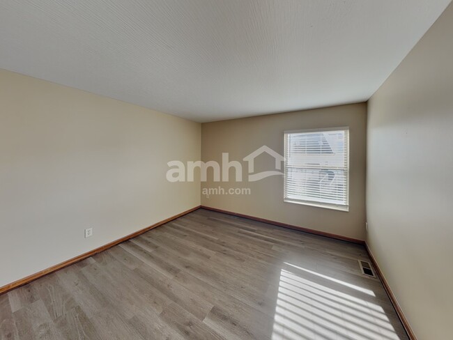 Building Photo - 160 Whittington Pl