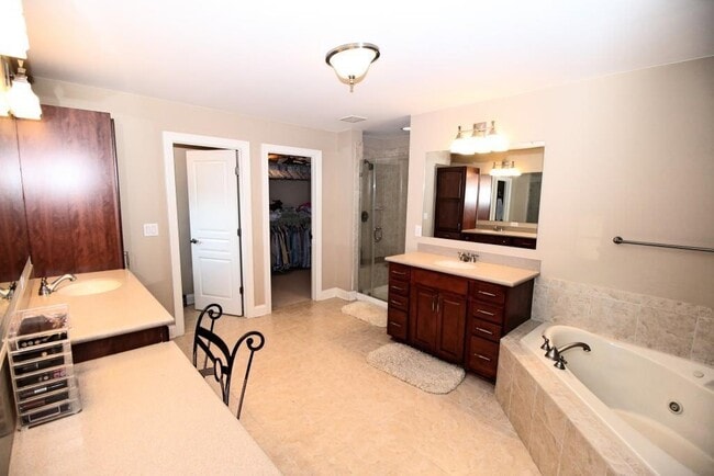 Building Photo - 2217 Chaseford Ln SW