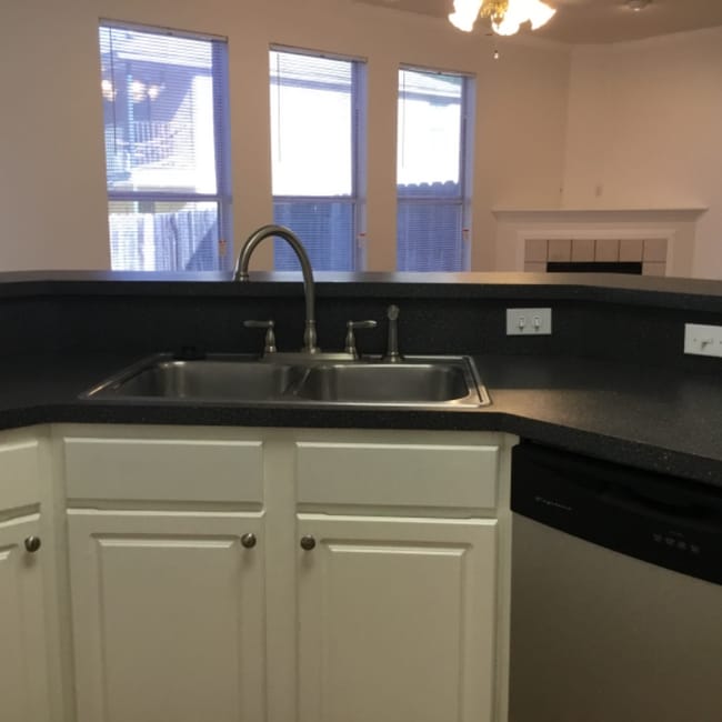 Building Photo - 2911 Whisper Oaks Ln