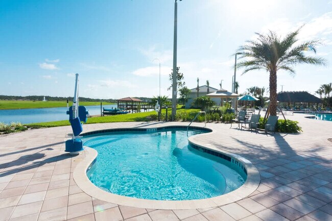 Building Photo - 4702 Sleepy Hollow Dr