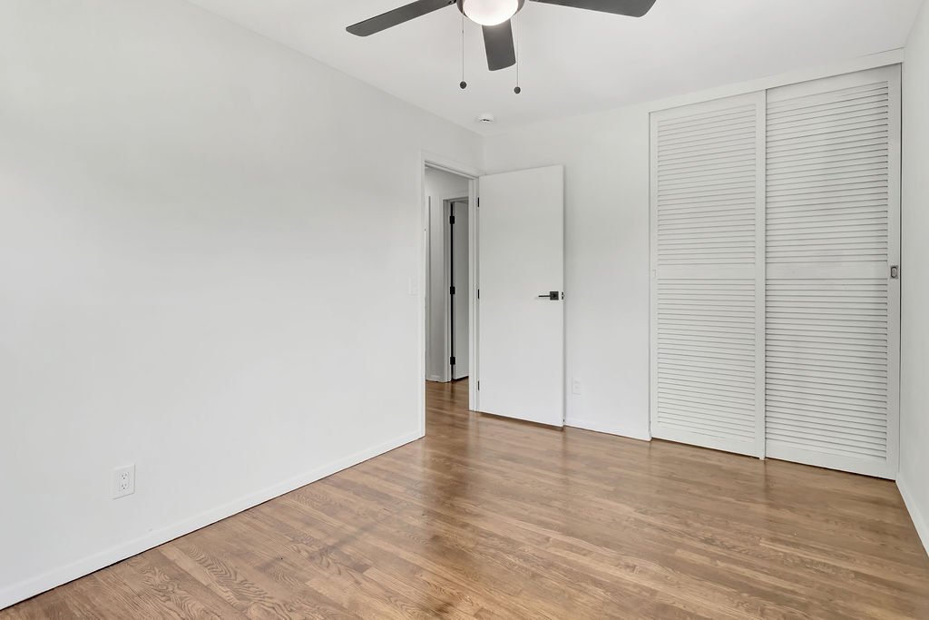 Building Photo - 5946 Sunridge Dr
