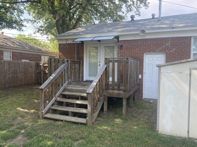 Back deck side view - 4324 NW 16th St