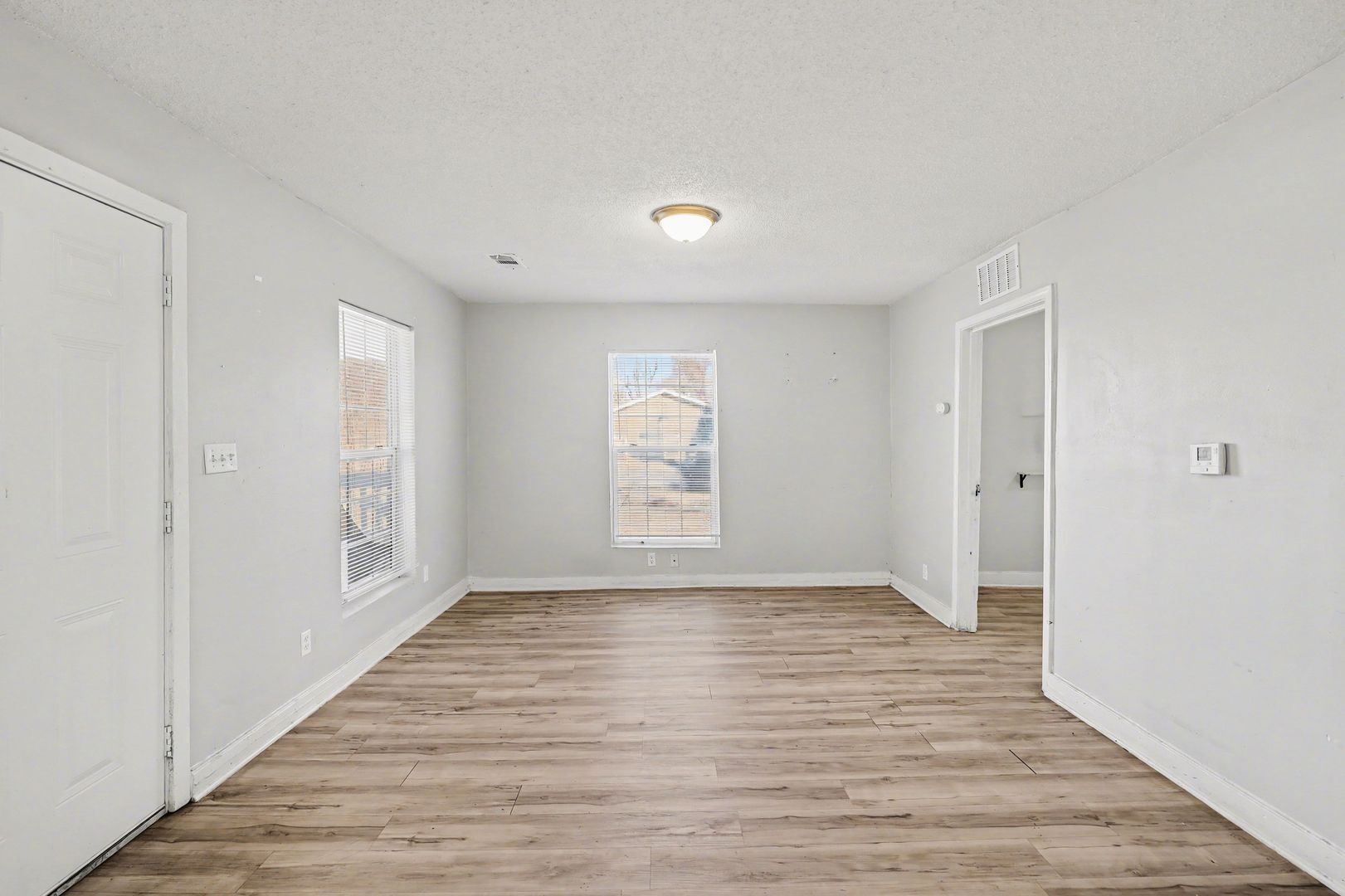 Building Photo - 7237 Wabash Ave