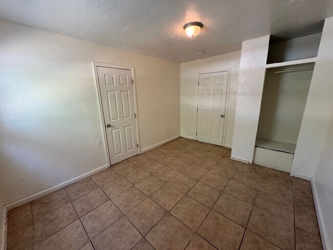Building Photo - 1265 I St
