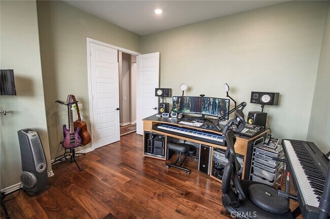 Building Photo - 26424 Township St