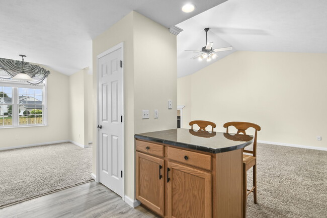 Building Photo - 2820 Wordsworth Dr