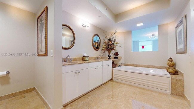 Building Photo - 4779 Collins Ave