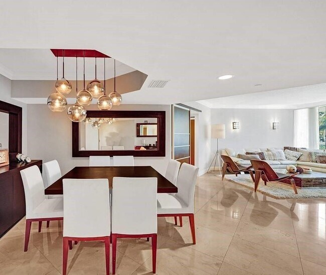 Building Photo - 21055 Yacht Club Dr