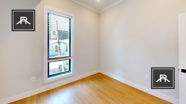 Building Photo - 4 bedroom in Allston MA 02134