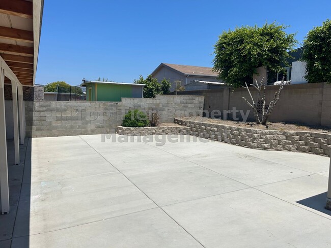 Building Photo - ***Charming 2 bed / 1 bath House in Oceans...