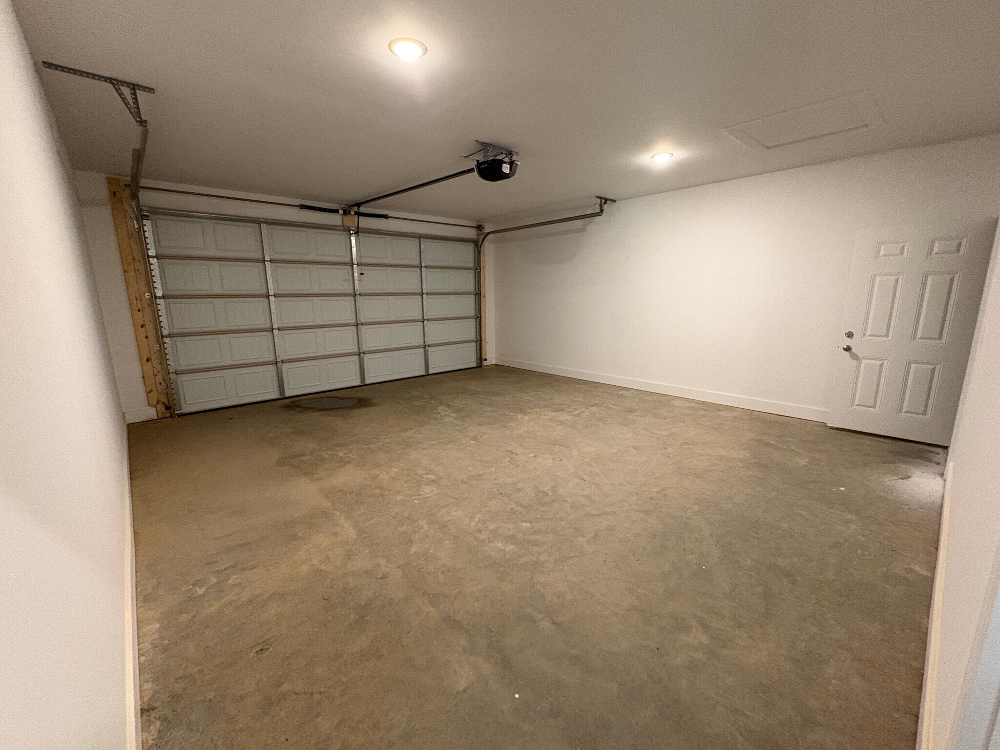 Building Photo - 4662 Heiskell Dr
