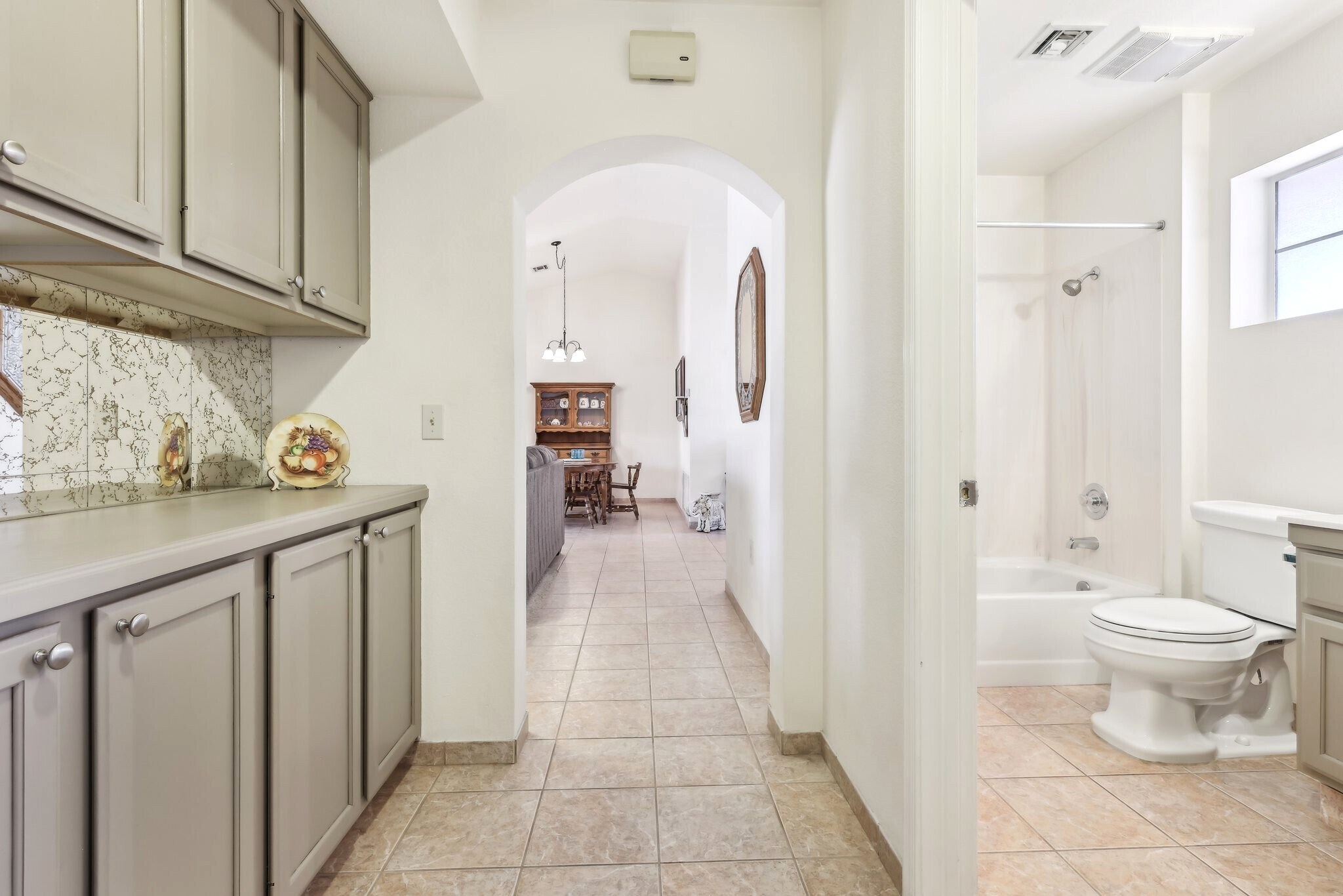 Building Photo - 3013 Sungold Dr