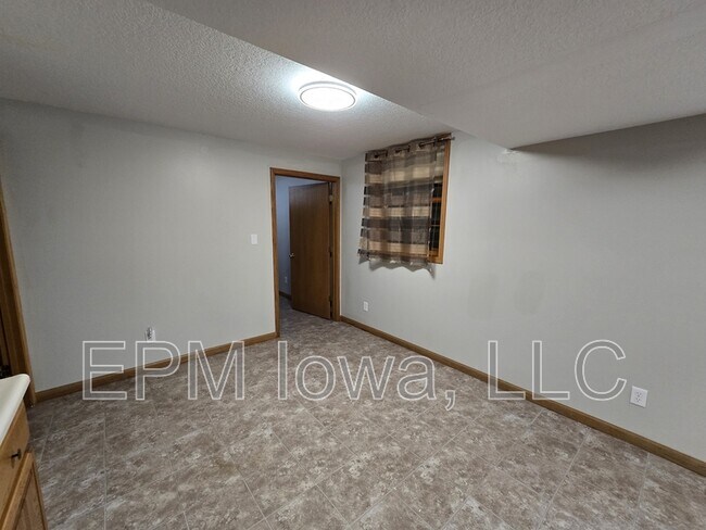 Building Photo - 4710 Donald Dr