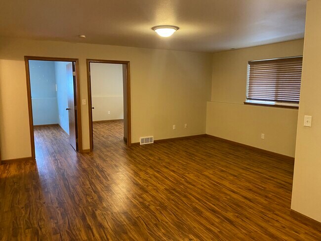 Building Photo - 4742 50th Ave S