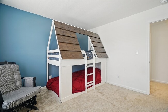 Building Photo - 3501 Silver Fox Trce