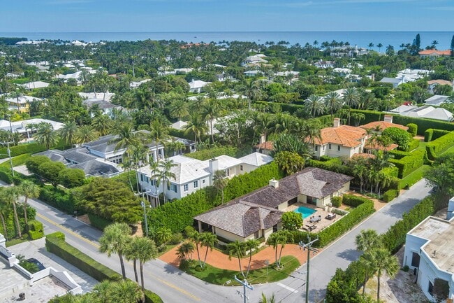 Building Photo - 575 N Lake Wy