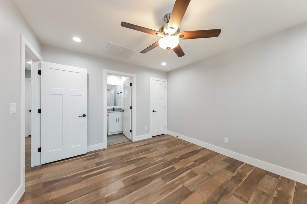 Building Photo - 4653 S 38th Dr