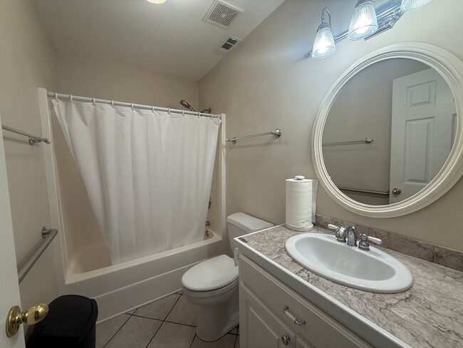Building Photo - Downtown Conway - 3 Bedroom / 2 Bathroom