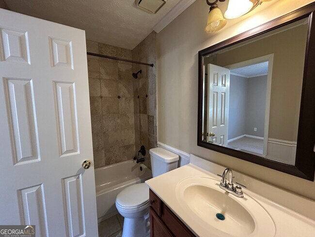 Building Photo - 145 Long Leaf