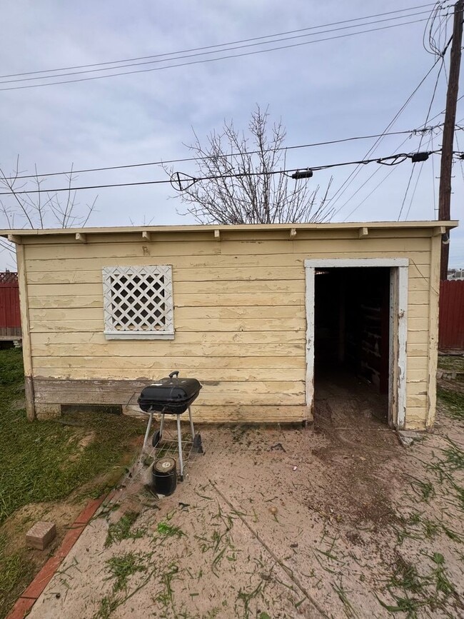 Building Photo - Available Now