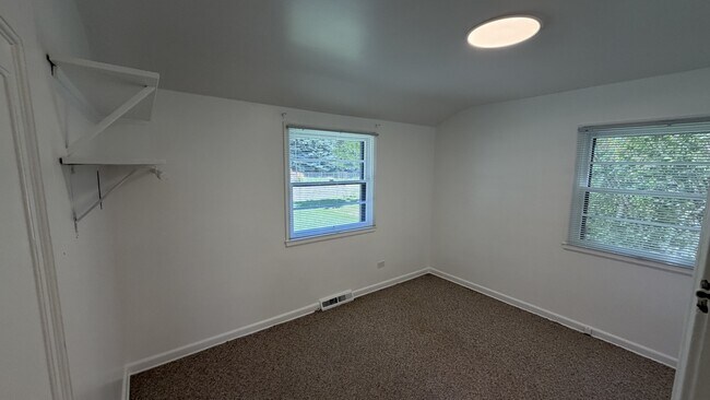 Building Photo - 2525 S Clayton St
