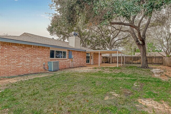 Building Photo - 2330 Grindstone Ln