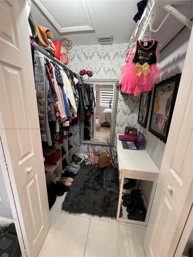 Building Photo - 14260 SW 57th Ln