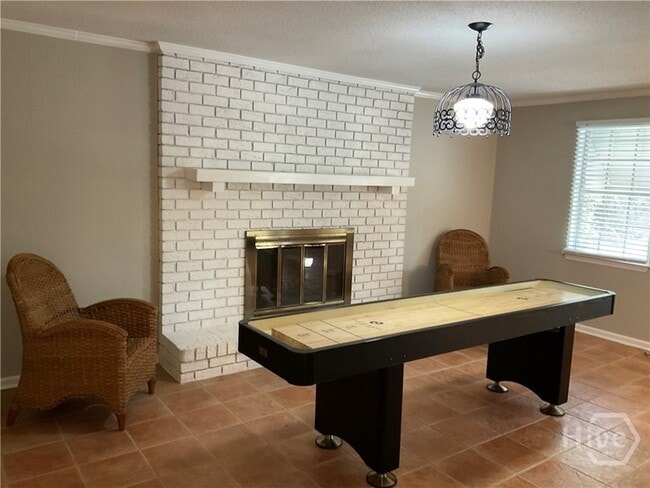 Building Photo - 902 Penn Waller Rd